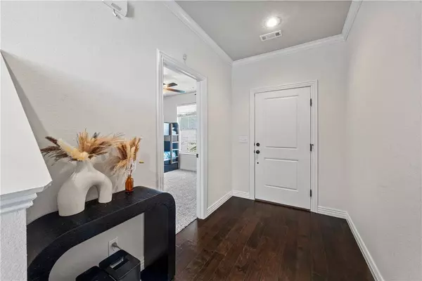 1318 Park St, Lowell, AR 72745