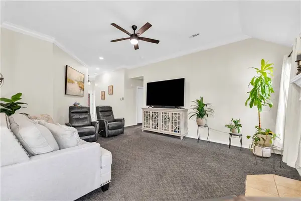 3002 Arkansas St, Rogers, AR 72758