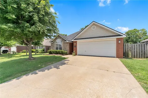 3002 Arkansas St