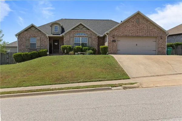 520 Verona, Centerton, AR 72719