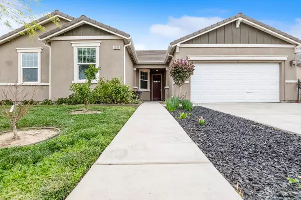 1287 Caddie Loop, Lemoore, CA 93245