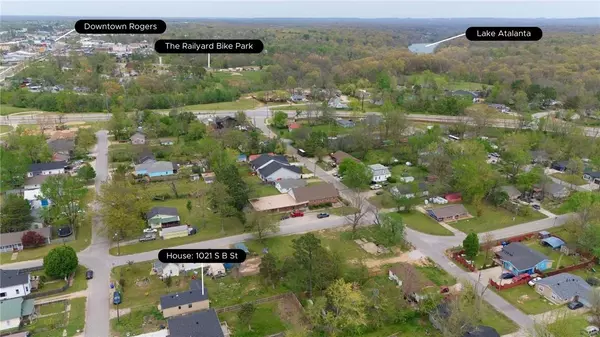 1021 S B St, Rogers, AR 72756