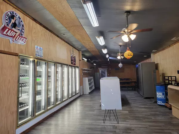 8348 S State Highway 5, Ava, MO 65608