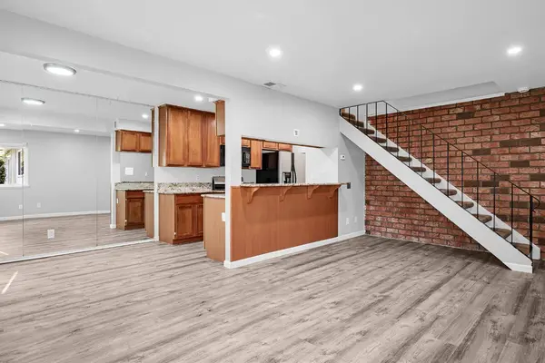 303 Harding BLVD #2, Roseville, CA 95678