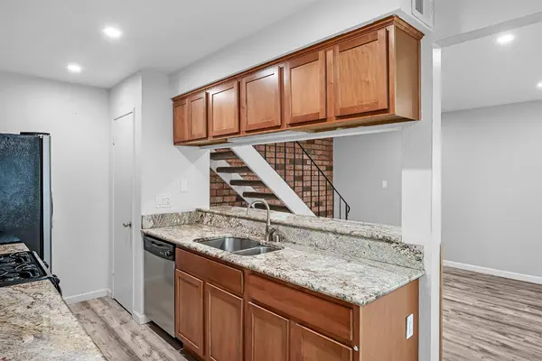 303 Harding BLVD #2, Roseville, CA 95678