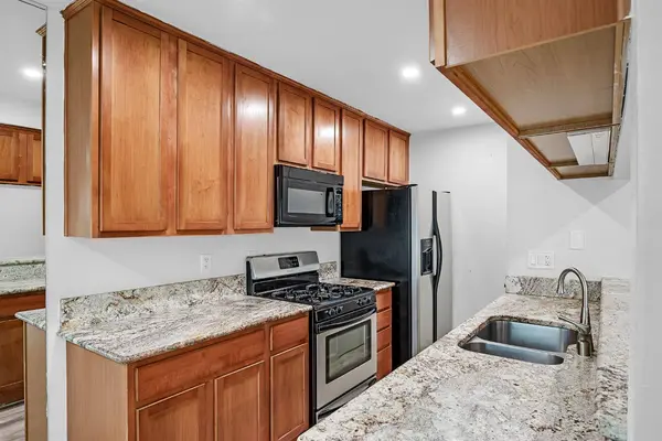 303 Harding BLVD #2, Roseville, CA 95678