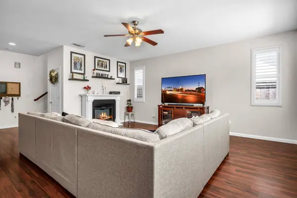 1817 Glenmark WAY, Roseville, CA 95747