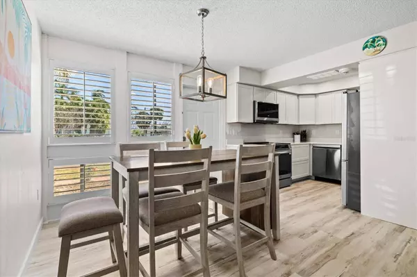 800 S BLVD OF THE PRESIDENTS #3, Sarasota, FL 34236