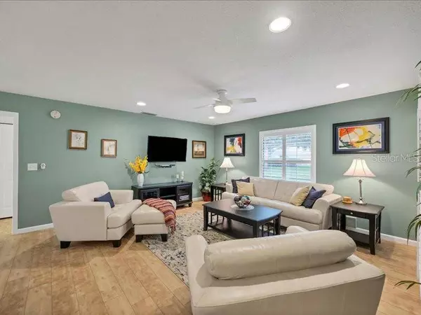 4021 OAKHURST DR #3121, Sarasota, FL 34233