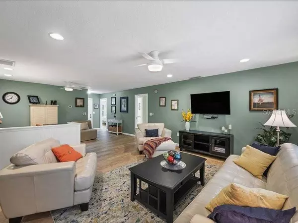 4021 OAKHURST DR #3121, Sarasota, FL 34233