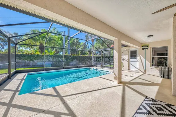 6632 DEERING CIR, Sarasota, FL 34240