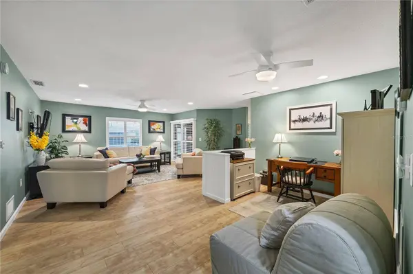 4021 OAKHURST DR #3121, Sarasota, FL 34233