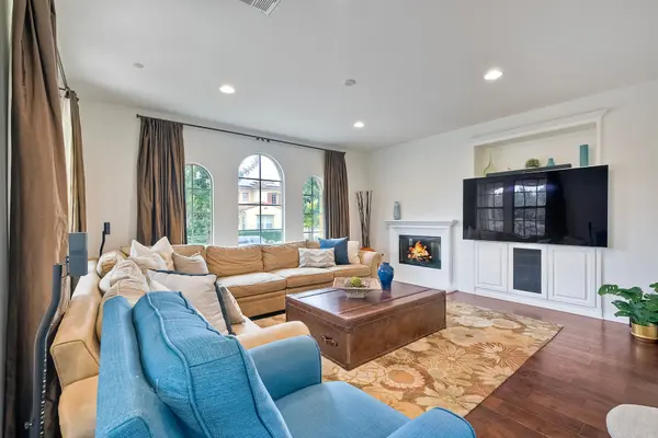 15726 Kristen Gln, San Diego, CA 92127-6114