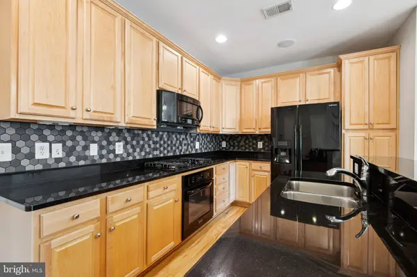 20660 SIBBALD SQ, Ashburn, VA 20147