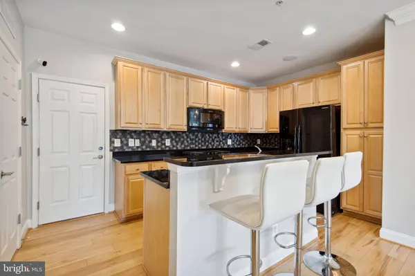 20660 SIBBALD SQ, Ashburn, VA 20147