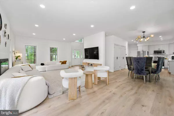 8225 HAWKINS CREAMERY RD, Gaithersburg, MD 20882