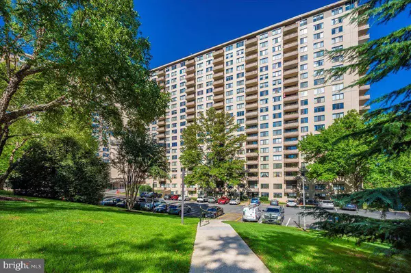 5225 POOKS HILL RD #505S, Bethesda, MD 20814