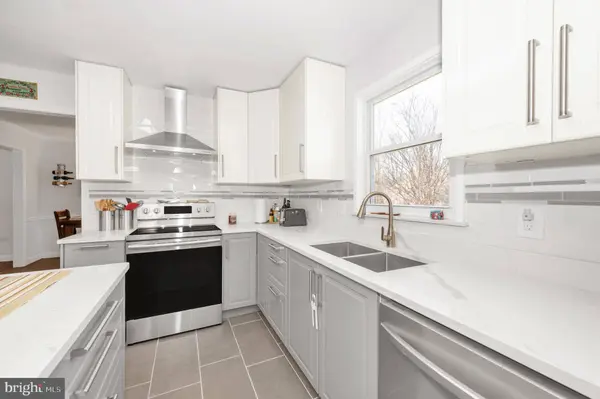 13424 COACHLAMP LN, Silver Spring, MD 20906