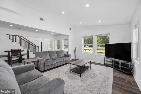 456 DEALE RD, Deale, MD 20751