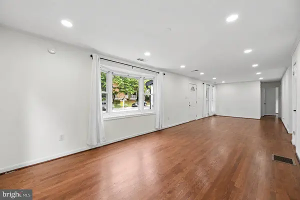 10401 MEREDITH AVE, Kensington, MD 20895