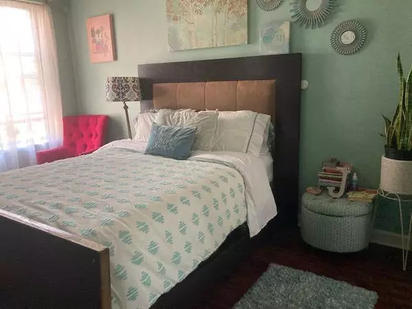 7308 S Yates BLVD #1, Chicago, IL 60649