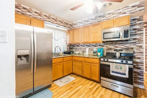 9823 S Ingleside Avenue, Chicago, IL 60628