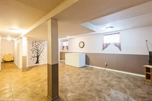 9823 S Ingleside Avenue, Chicago, IL 60628