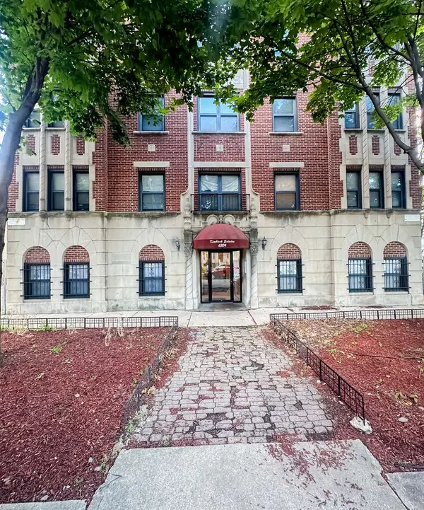 6324 S KIMBARK AVE #300