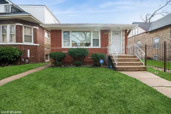 12329 S Yale Avenue, Chicago, IL 60628