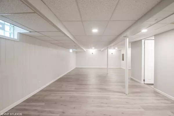 12329 S Yale Avenue, Chicago, IL 60628