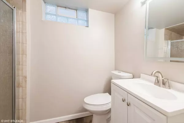 12329 S Yale Avenue, Chicago, IL 60628