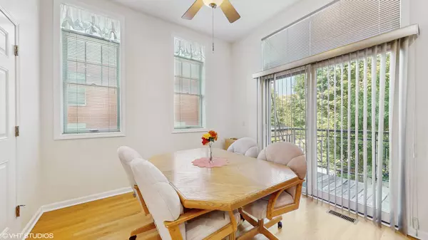 4606 S Woodlawn Avenue, Chicago, IL 60653