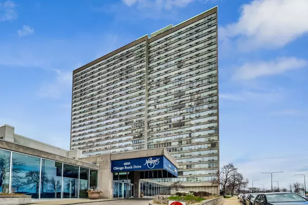 4800 S Chicago Beach Drive #1701N, Chicago, IL 60615