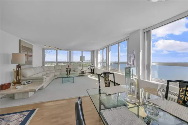 4800 S Chicago Beach Drive #1701N, Chicago, IL 60615