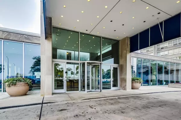 4800 S Chicago Beach Drive #2308S, Chicago, IL 60615