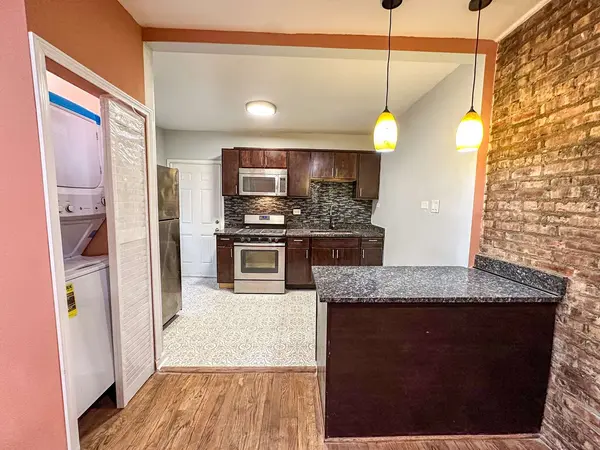 7926 S Luella Avenue #1B, Chicago, IL 60617