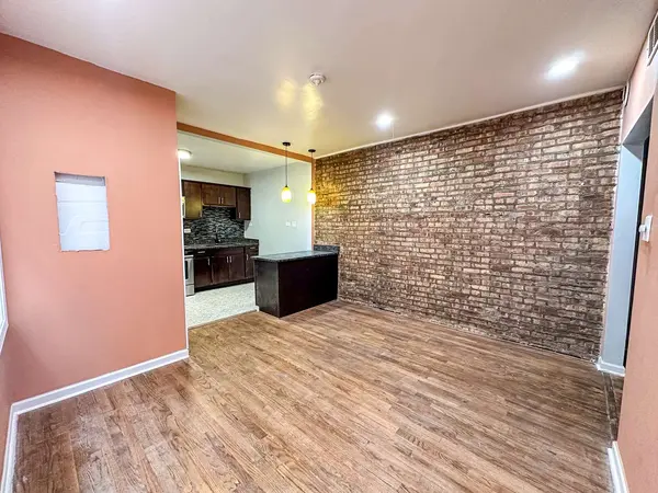 7926 S Luella Avenue #1B, Chicago, IL 60617