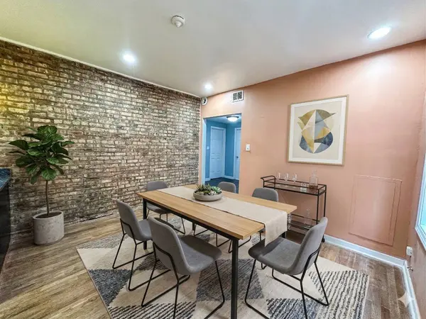 7926 S Luella Avenue #1B, Chicago, IL 60617