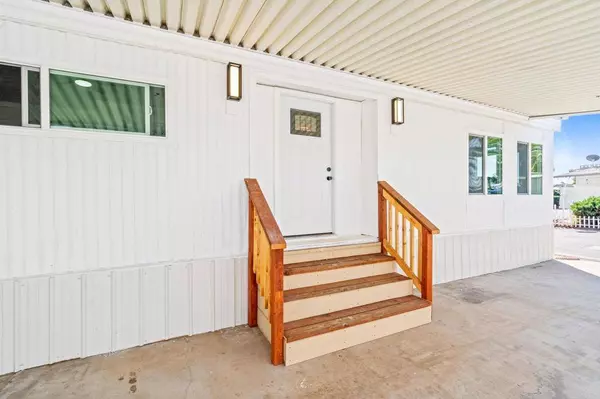 400 Greenfield Dr Spc 26 #26, El Cajon, CA 92021