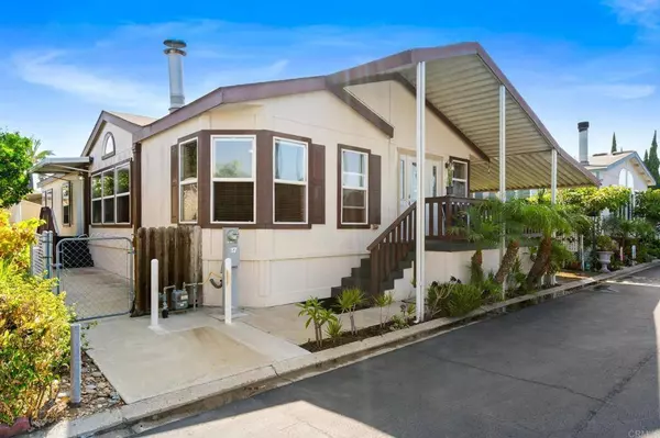 4660 N River RD #17, Oceanside, CA 92057