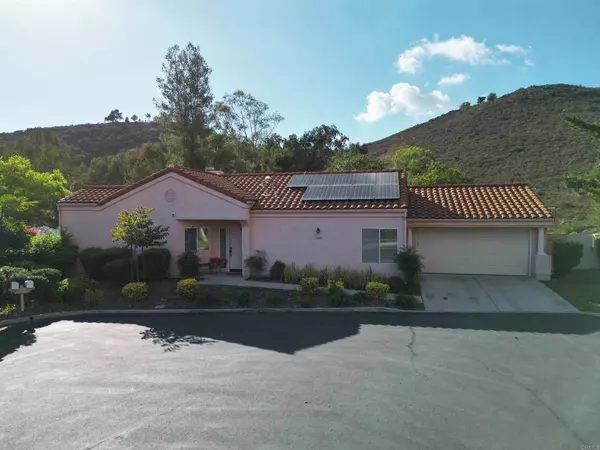 1827 Congressional, Escondido, CA 92026