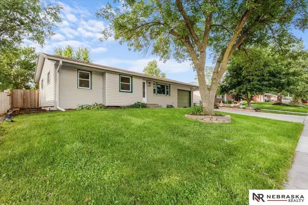 7241 Garland ST, Lincoln, NE 68505