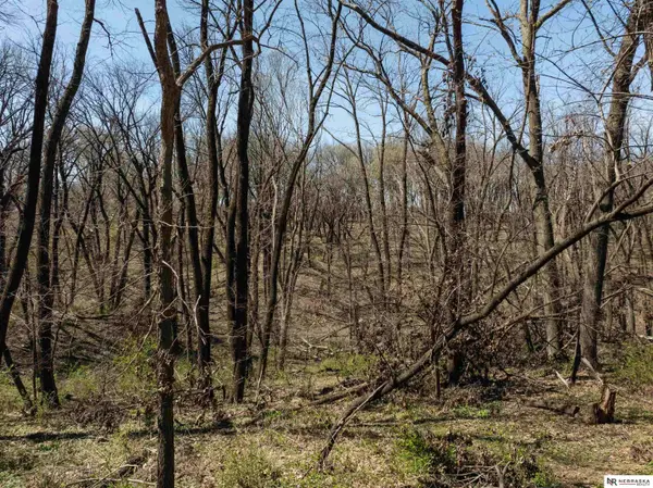 8604 N 36th Street, Omaha, NE 68112