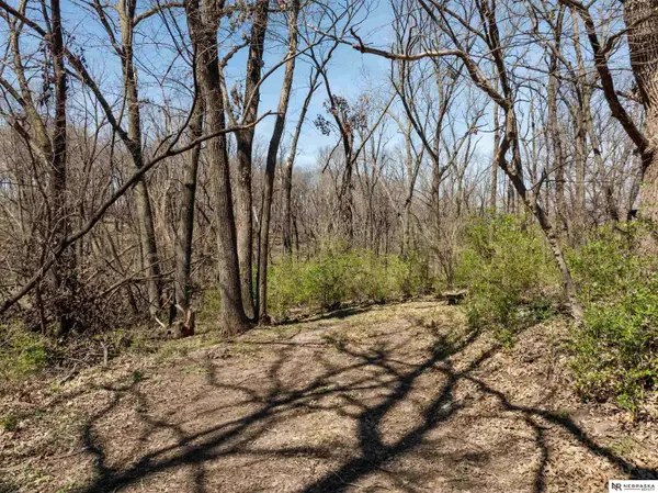 8604 N 36th Street, Omaha, NE 68112