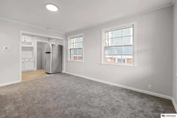 4328 N 40th Avenue, Omaha, NE 68111