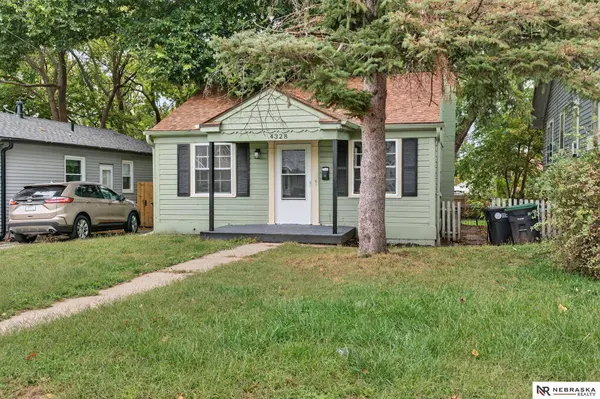 4328 N 40th Avenue, Omaha, NE 68111