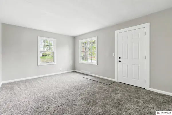 4051 Pratt Street, Omaha, NE 68111