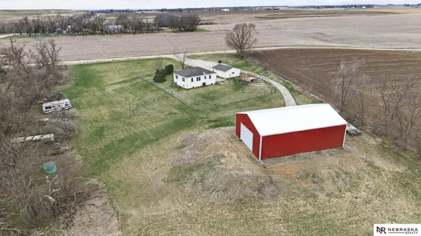 1060 County Road 21, Bennington, NE 68007