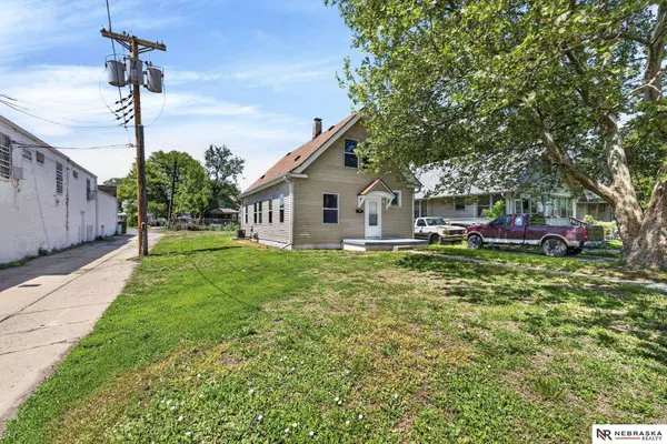 5312 N 24th ST, Omaha, NE 68110