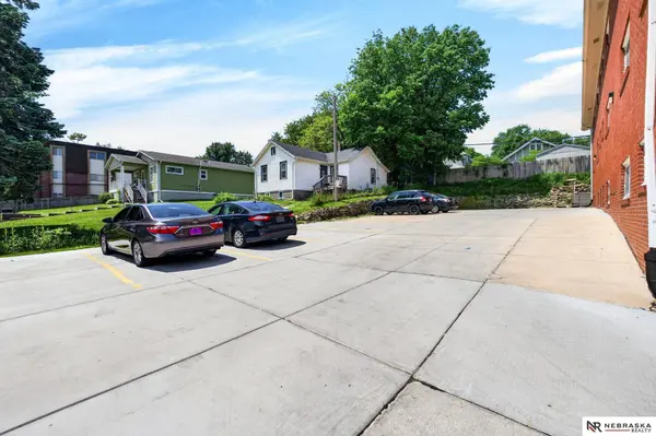 1014 N 48th AVE, Omaha, NE 68132